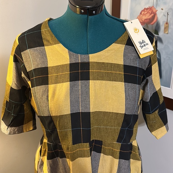 Bell Sleeve Dress - Picture 2 of 5